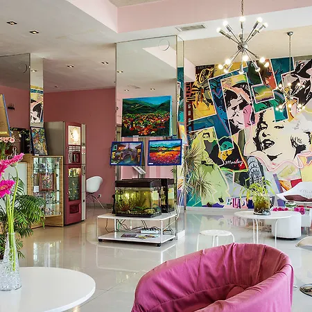 Art Simona Hotell 3*