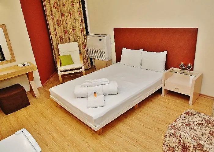 Art Simona 3* סופיה