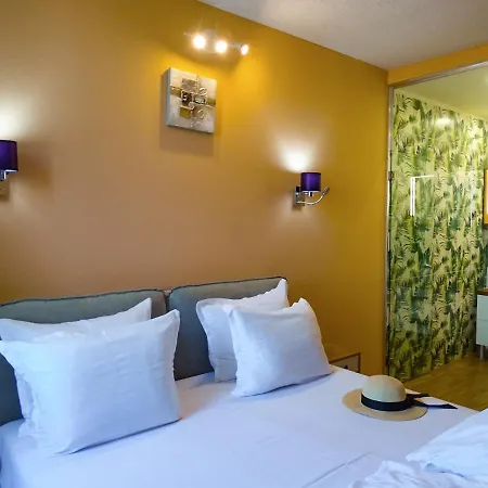Art Simona Hotel 3*