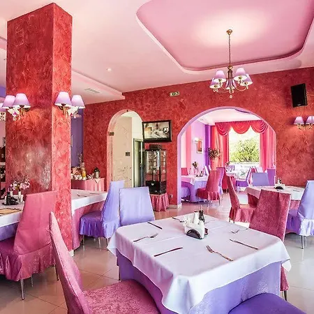 Art Simona Hotel 3*