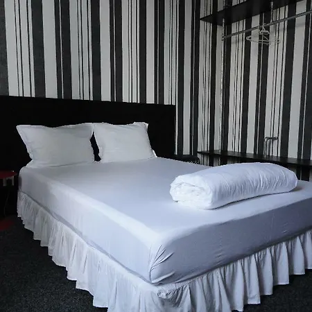 Art Simona Hotel 3*